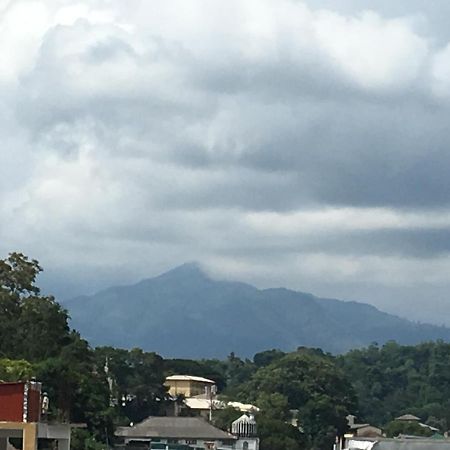 281 Kandy City Hostel & Rooms Deiyannewela المظهر الخارجي الصورة