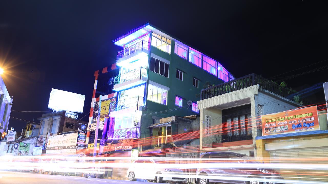 281 Kandy City Hostel & Rooms Deiyannewela المظهر الخارجي الصورة