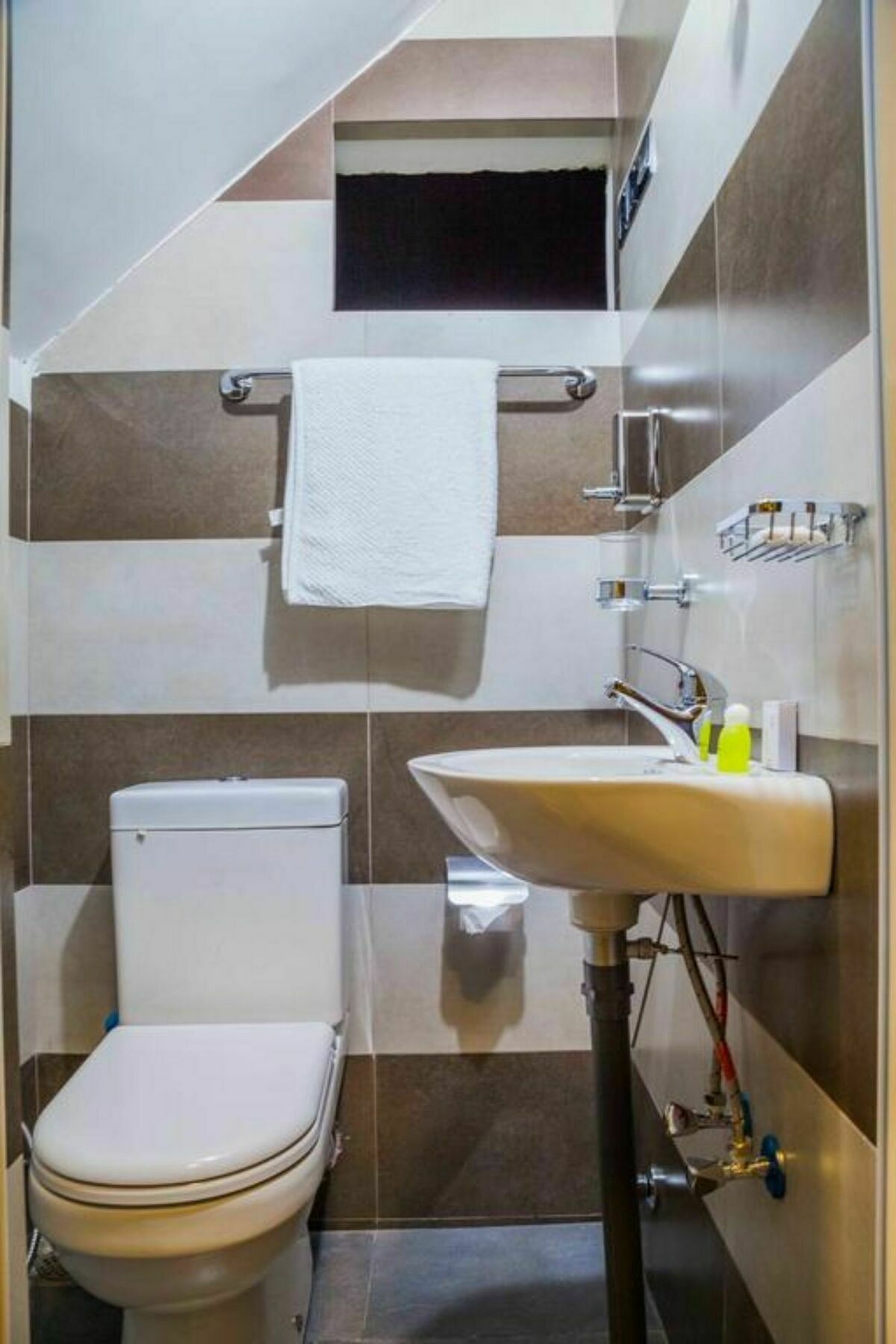 281 Kandy City Hostel & Rooms Deiyannewela المظهر الخارجي الصورة
